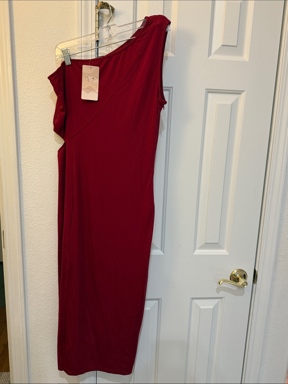 One-Shoulder Red Dress. Side Zip, Off-center Front Slit. By Fashion. Size M